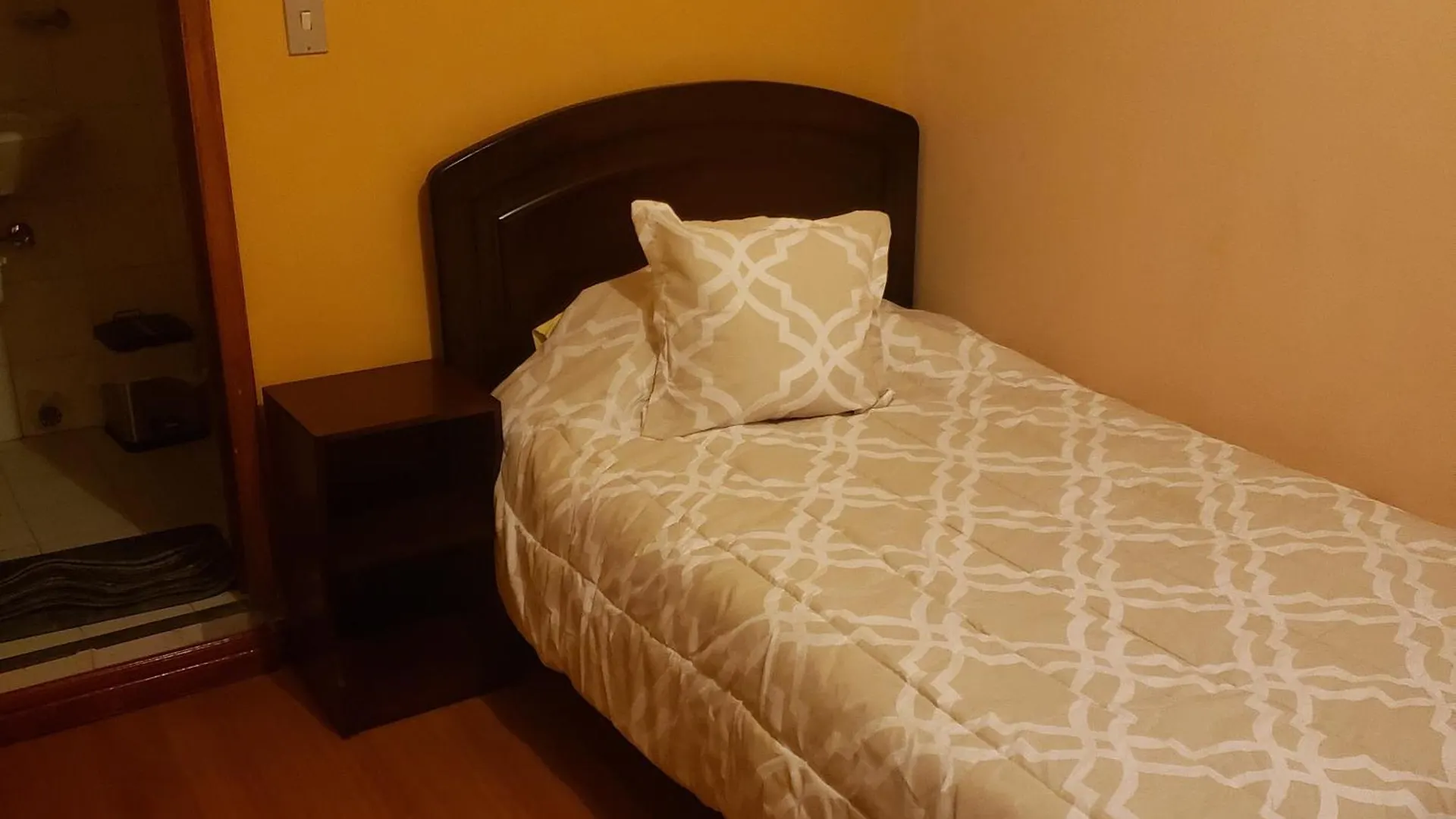*** Hotel Lloresa Cuenca Ecuador
