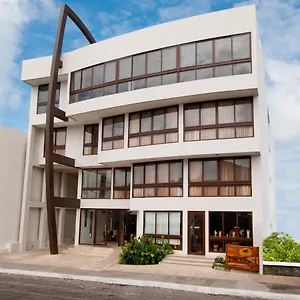https://hotel-isla-sol-by-solymar.puertoayorahotels.com